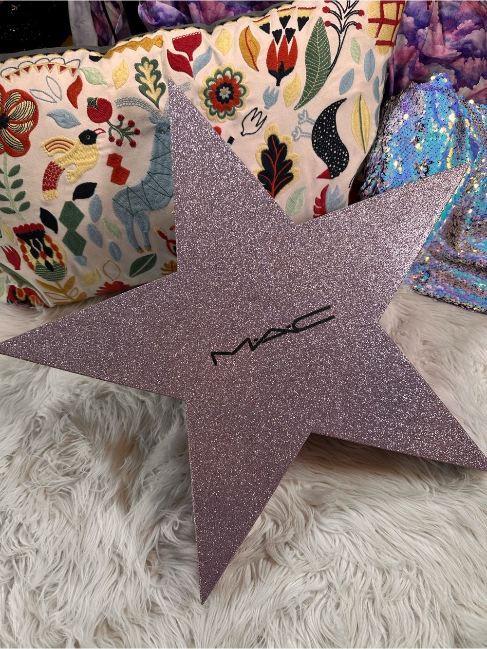 MAC • Stars For Days 2019 Limited Edition Advent Calendar Lavender Glitter Box - Picture 12 of 17